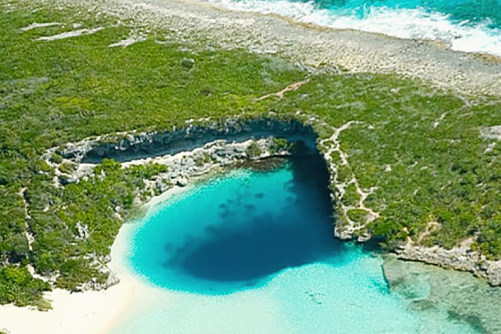 Dean's Blue Hole – Bahamas