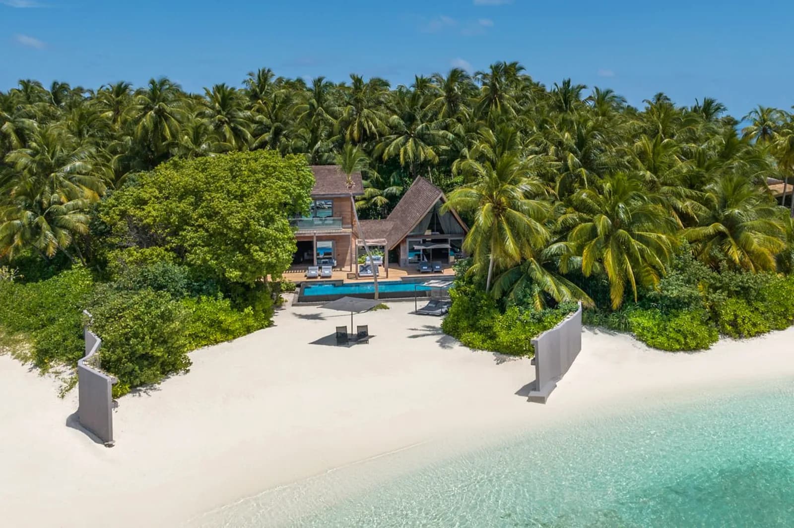 St. Regis Maldives Vommuli Resort