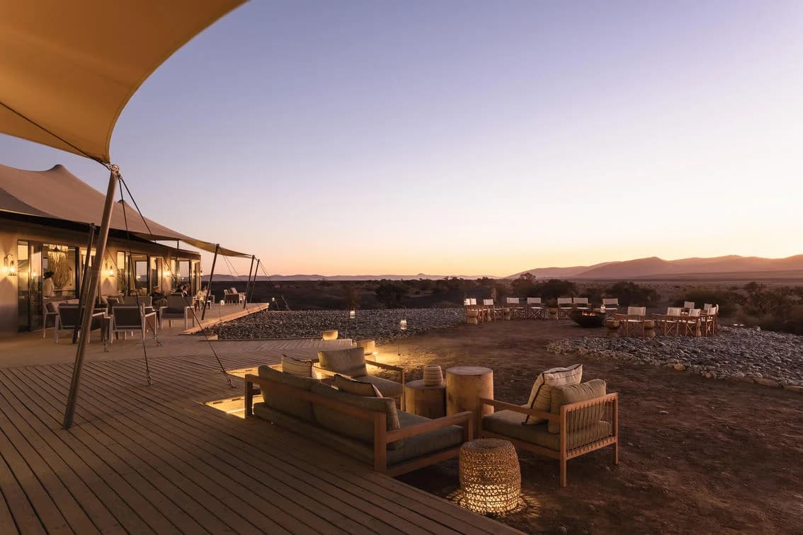 Little Kulala – Terrasse zum Sonnenuntergang