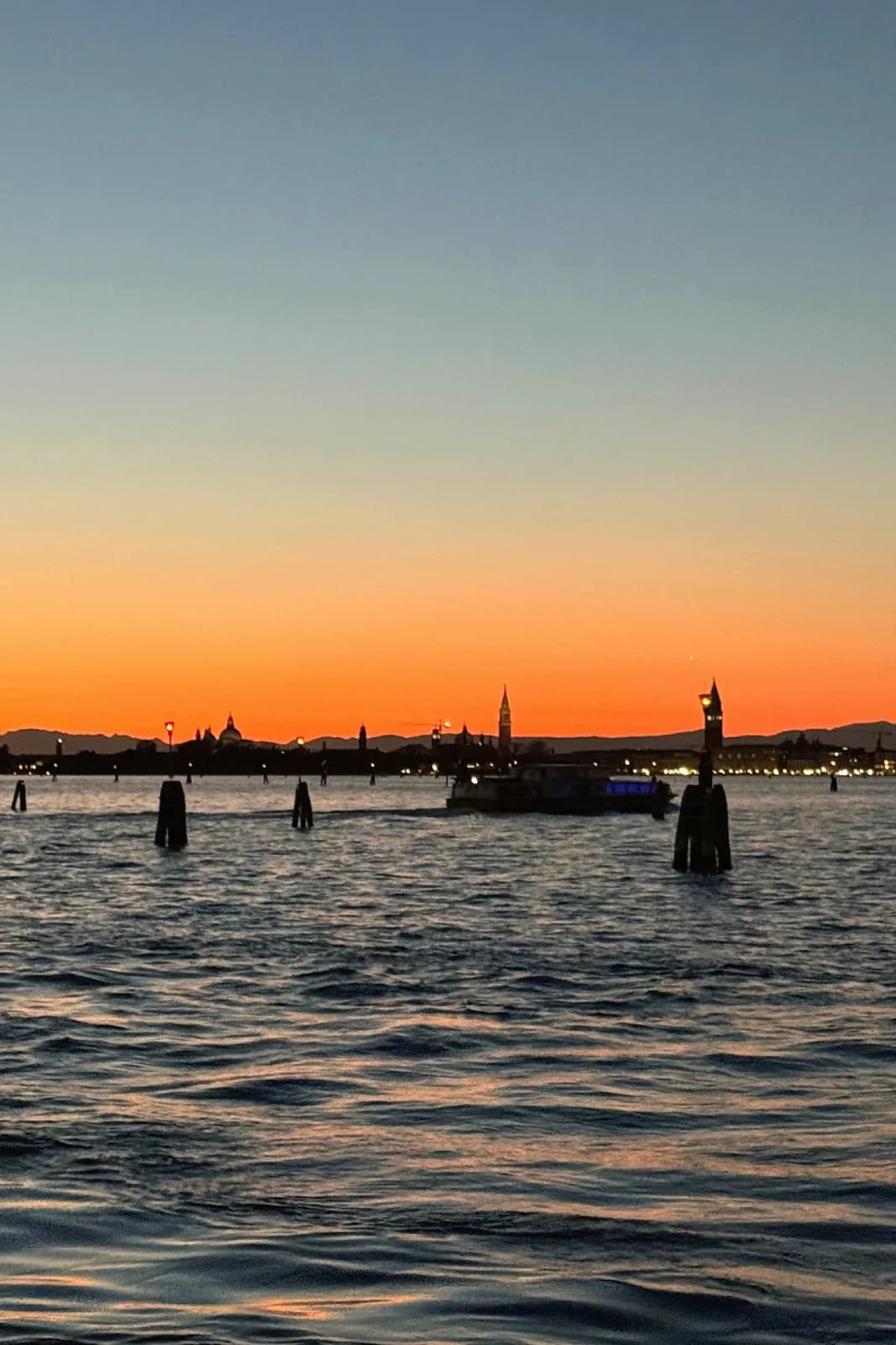 Venedig Sonnenuntergang vom Lido mit Blick auf die Lagune