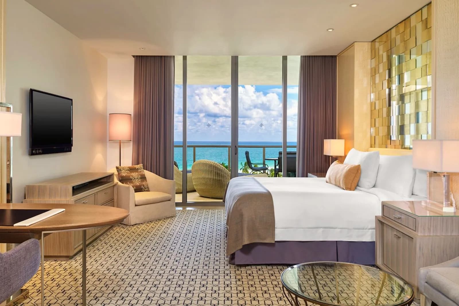 St. Regis Deluxe Ocean View Room – Miami