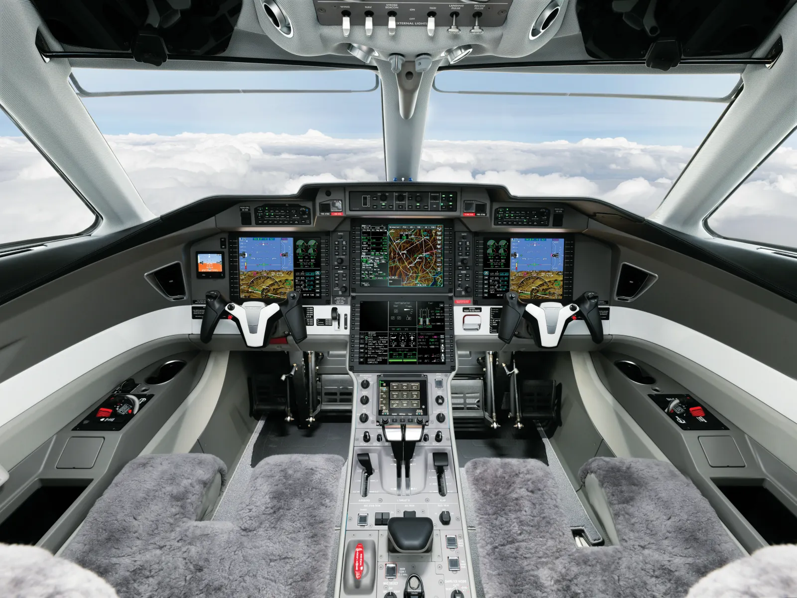 Cockpit der Pilatus PC-24